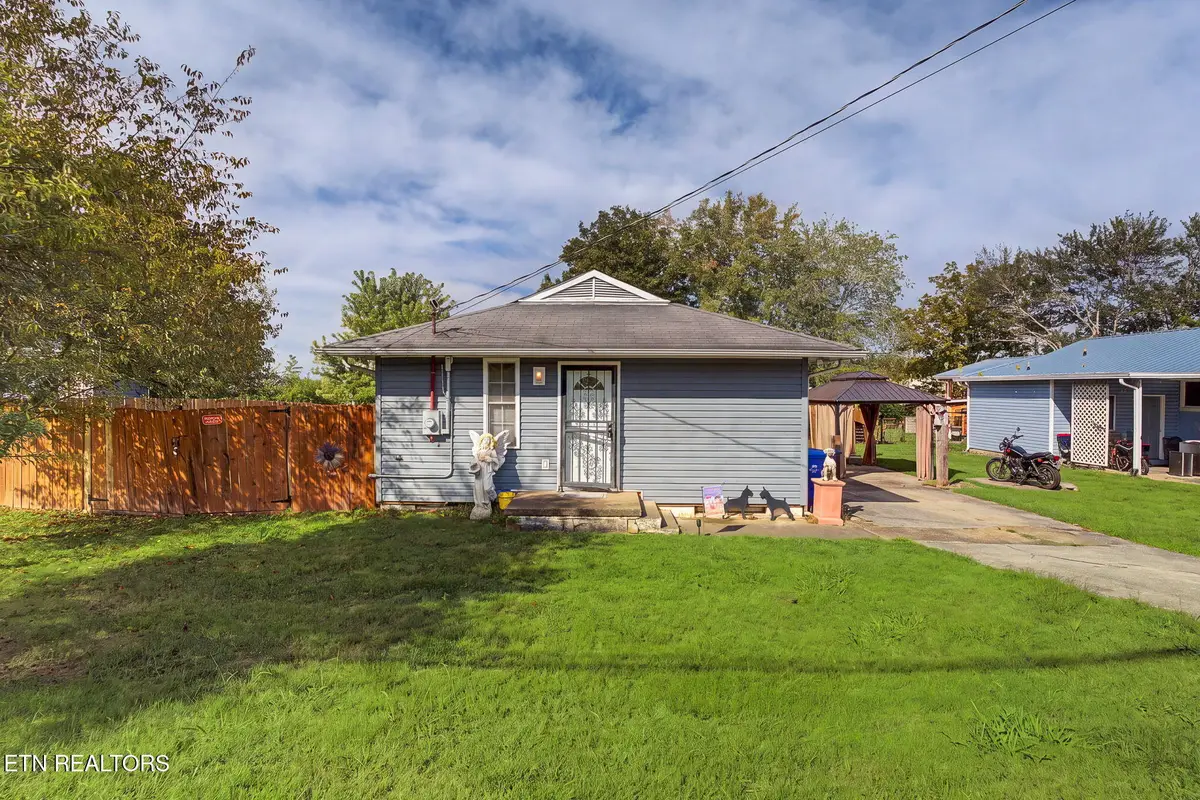 109 Marquette Rd, Oak Ridge, TN 37830 - #1