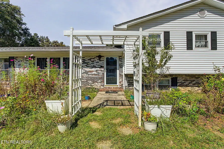 319 Woodland Drive, Harriman, TN 37748 - #3