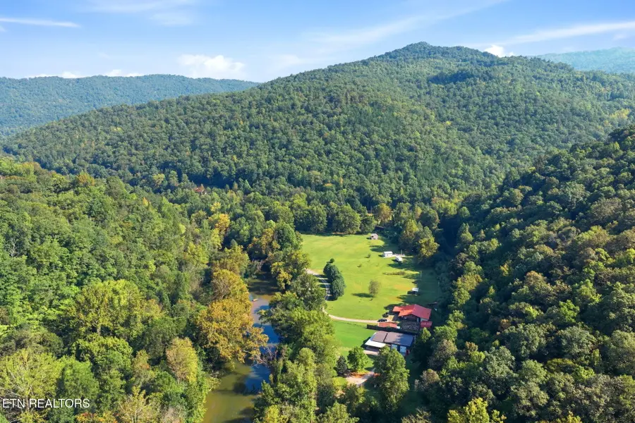 8734 Stoney Fork Rd, Huntsville, TN 37756 - #2