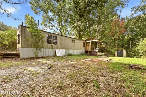 157 Baker Rd, Rockwood, TN 37854