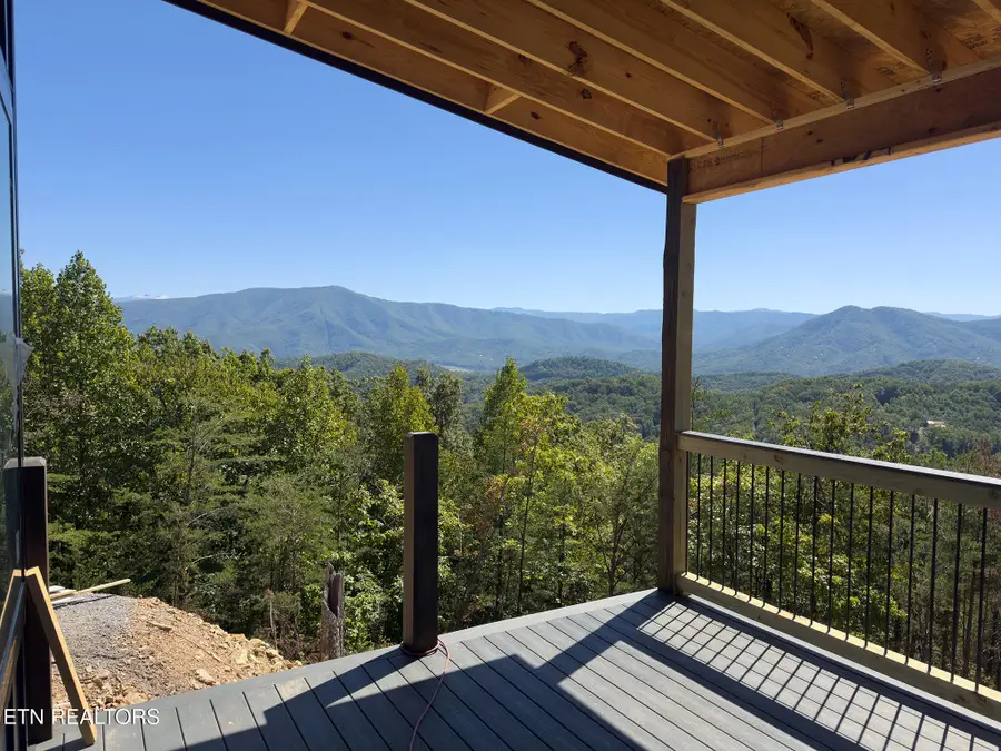 4533 Stackstone Rd, Sevierville, TN 37862 - #2
