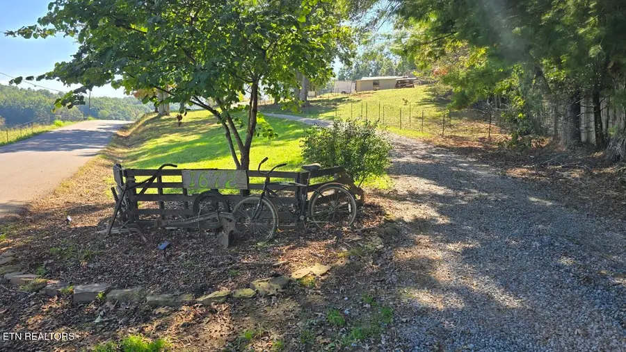 1672 Old Nursery Rd, Rose Hill, VA 24281 - #3