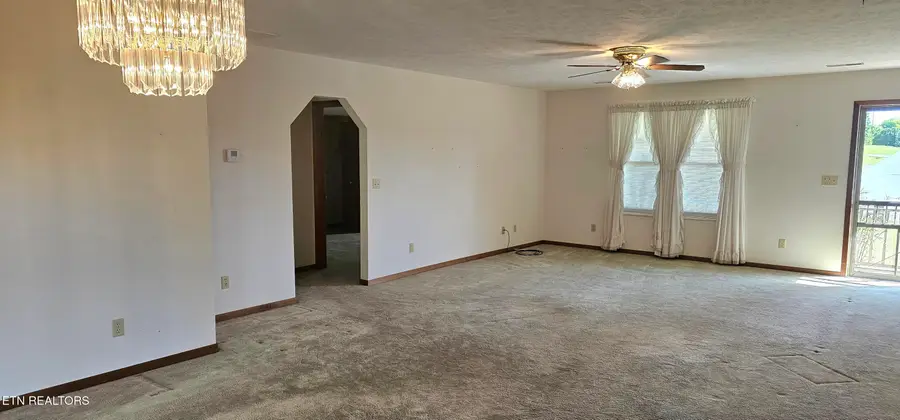 224 Helton St, Kodak, TN 37764 - #3