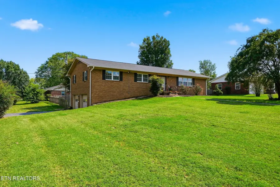 7552 Berkshire Blvd, Powell, TN 37849 - #3