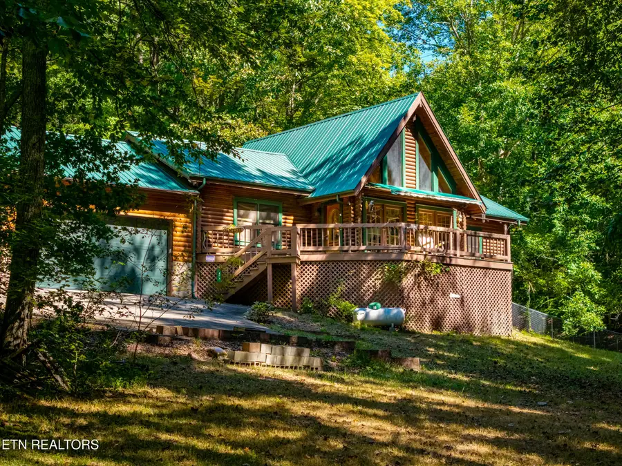 421 Smithfield Rd, Tellico Plains, TN 37385 - #3