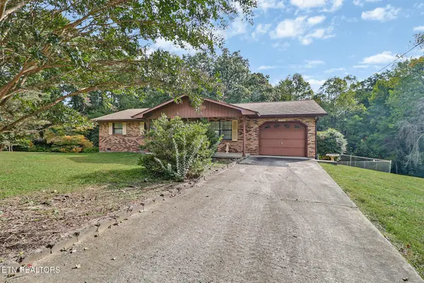 1078 Cove Lane, Oliver Springs, TN 37840