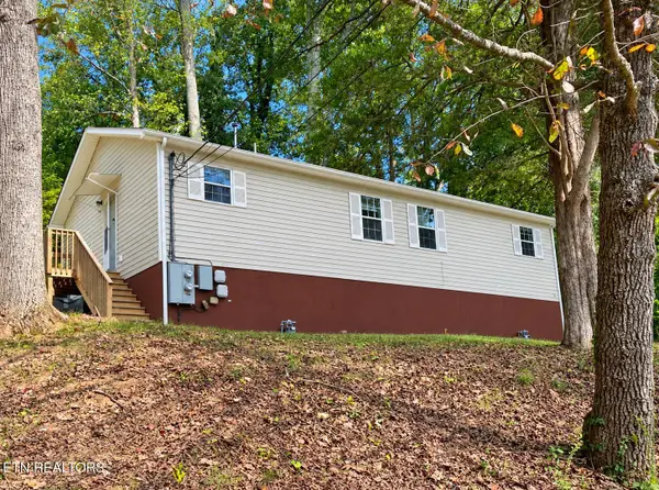 162 W Wadsworth Circle, Oak Ridge, TN 37830