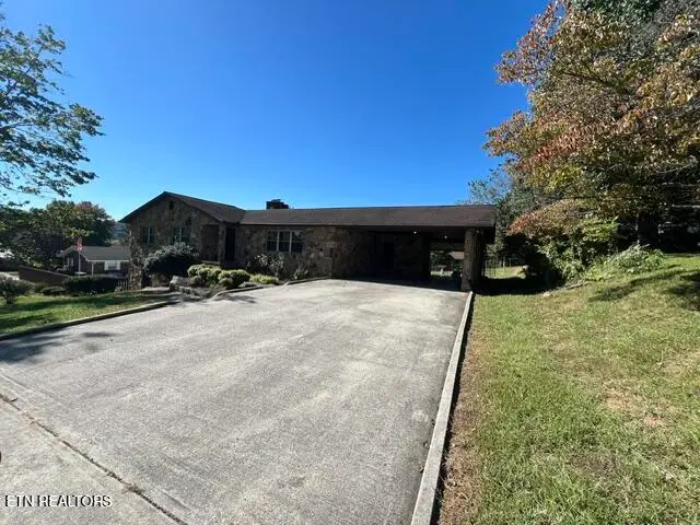 119 Mountain View Rd, Jacksboro, TN 37757 - #1