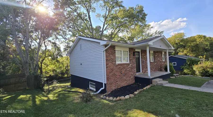 5819 Wilkerson Rd, Knoxville, TN 37912 - #3