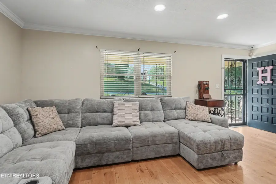 6909 Heatherbrook Drive, Knoxville, TN 37931 - #3