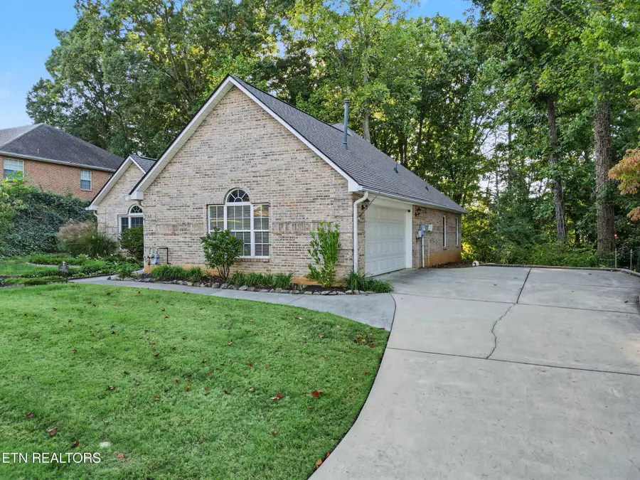 937 Saint Johns Drive, Maryville, TN 37801 - #3