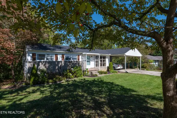 401 W Ridgecrest Drive, Kingston, TN 37763