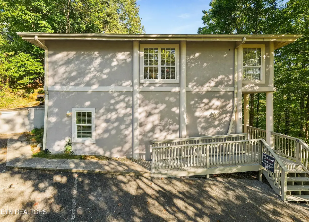 838 Holly Branch Rd, Gatlinburg, TN 37738 - #1