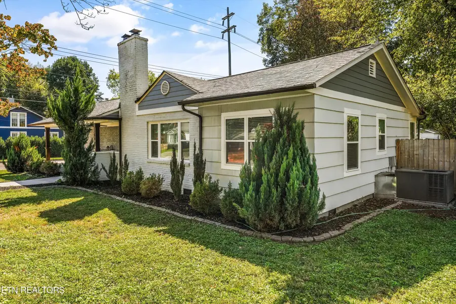 602 W Glenwood Ave, Knoxville, TN 37917 - #2
