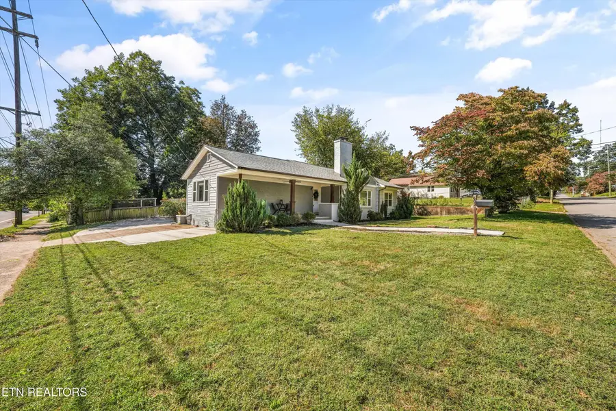 602 W Glenwood Ave, Knoxville, TN 37917 - #3