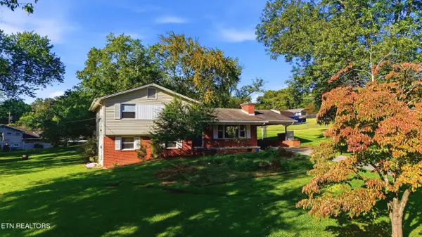4417 Silverhill Drive, Knoxville, TN 37921