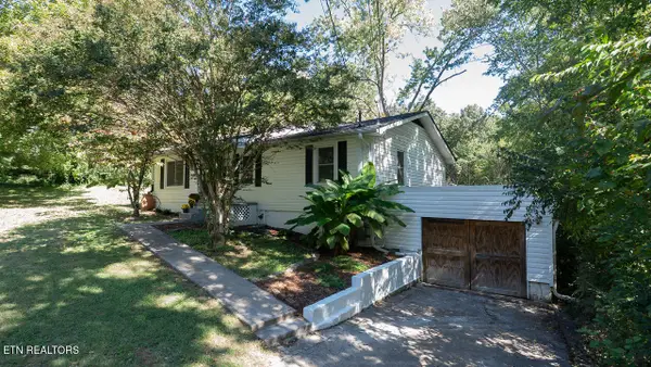 2320 Ault Rd, Knoxville, TN 37914
