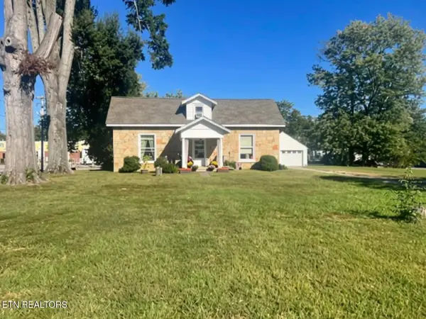 607 N Spring St, Livingston, TN 38570