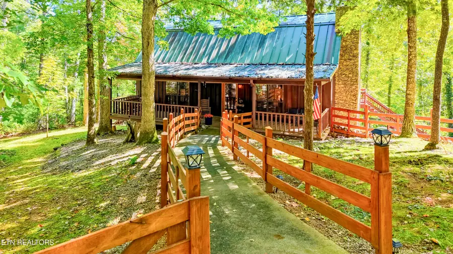 1840 Oakwood Rd, Walland, TN 37886 - #2