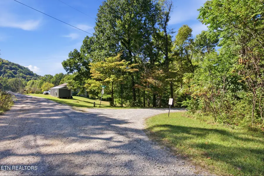 19 Roy Lee Way, Seymour, TN 37865 - #3