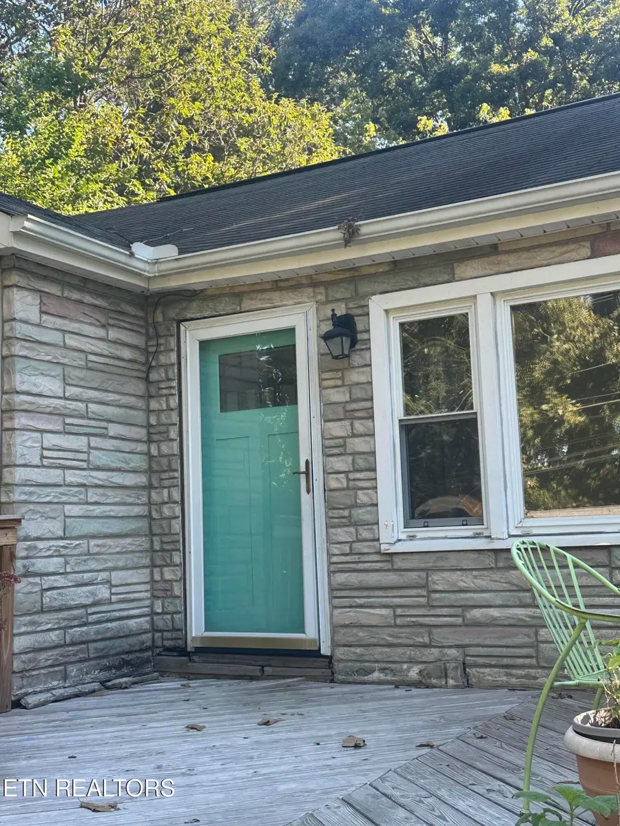 1616 Hollywood Rd, Knoxville, TN 37909 - #3