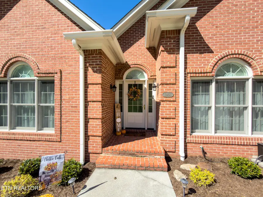2451 Parris Drive, Lenoir City, TN 37772 - #3
