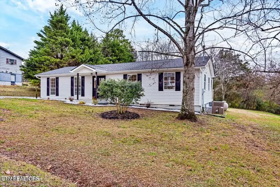 936 Coker Rd, Maryville, TN 37801 - #3