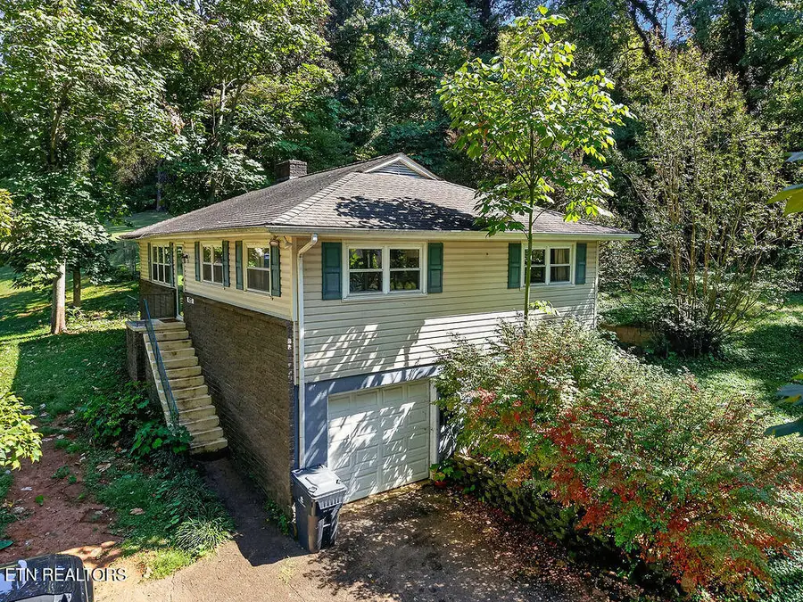420 Hialeah Drive, Knoxville, TN 37920 - #2