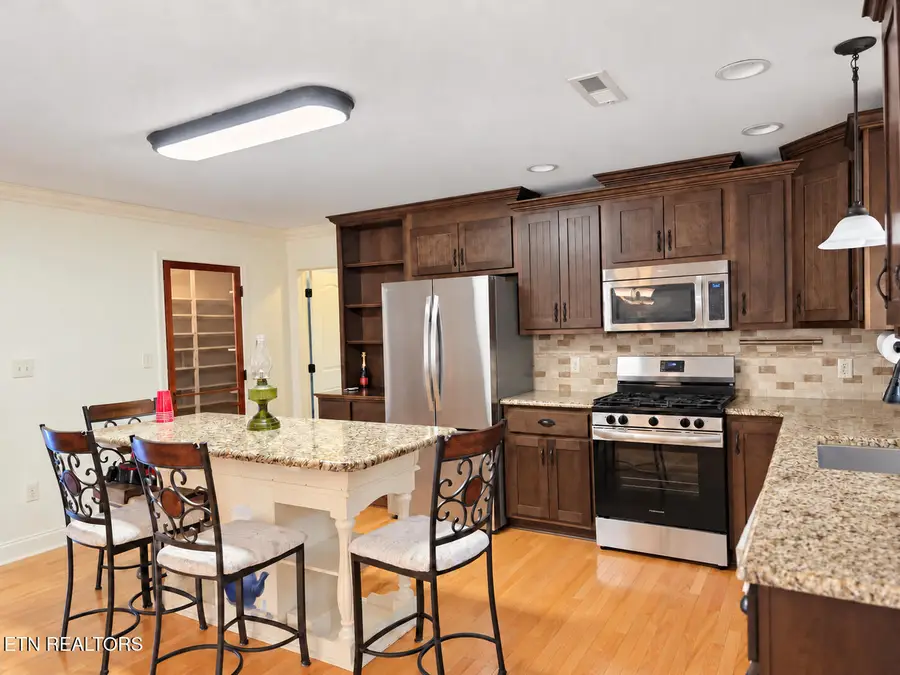 2075 Watkins Rd, Loudon, TN 37774 - #3