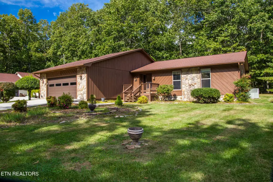 120 Lakeside Drive, Crossville, TN 38558 - #3
