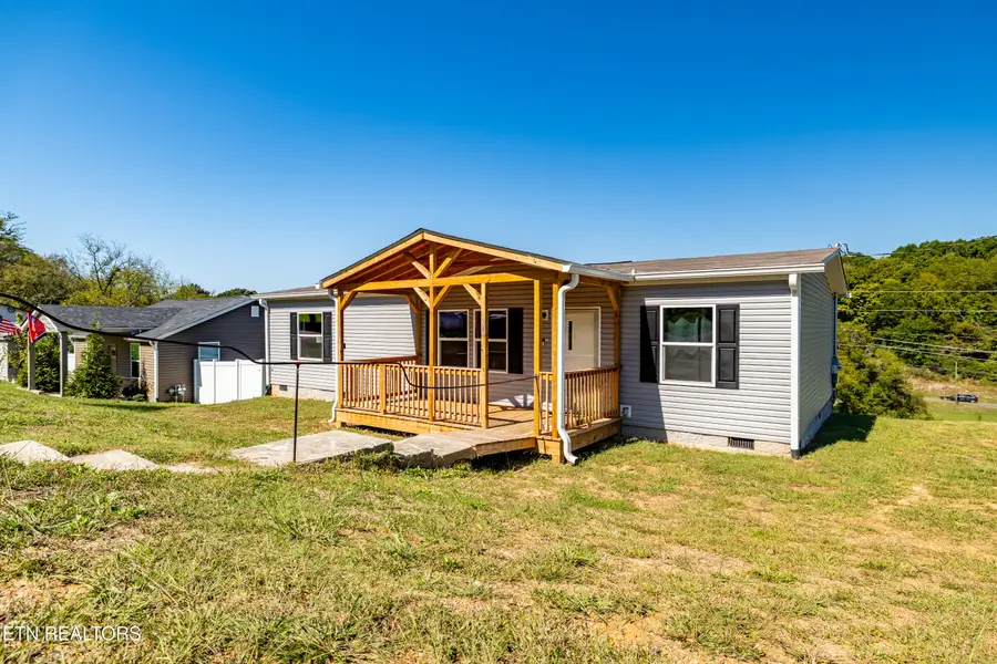 702 Childress Ave, Sweetwater, TN 37874 - #3