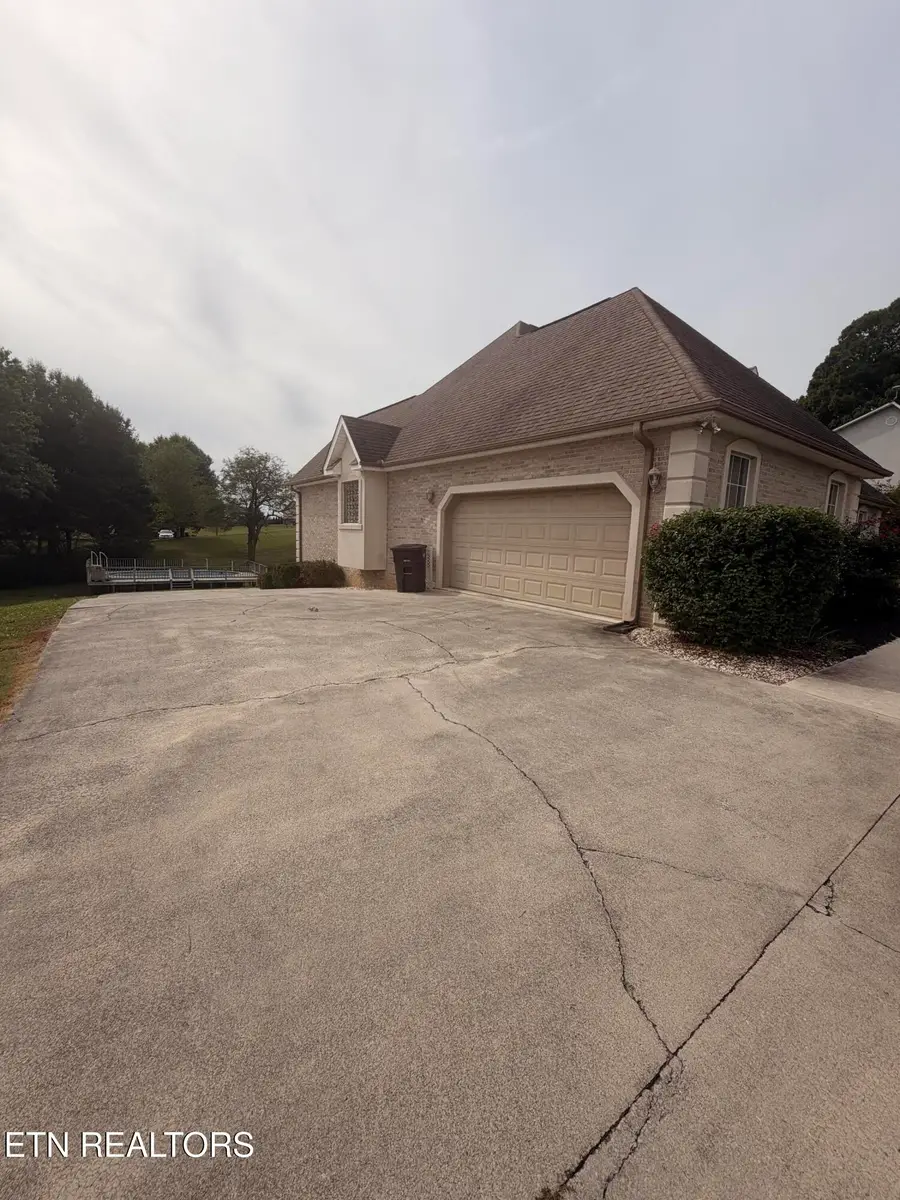 209 Meadow Lane, Madisonville, TN 37354 - #2