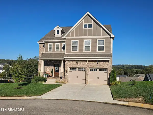 2705 Cloudberry Lane, Knoxville, TN 37932