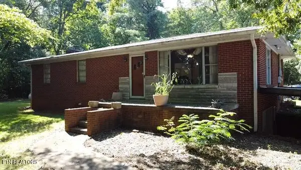 2004 Morganton Rd, Maryville, TN 37801