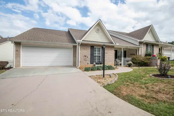10027 Dayflower Way, Knoxville, TN 37932