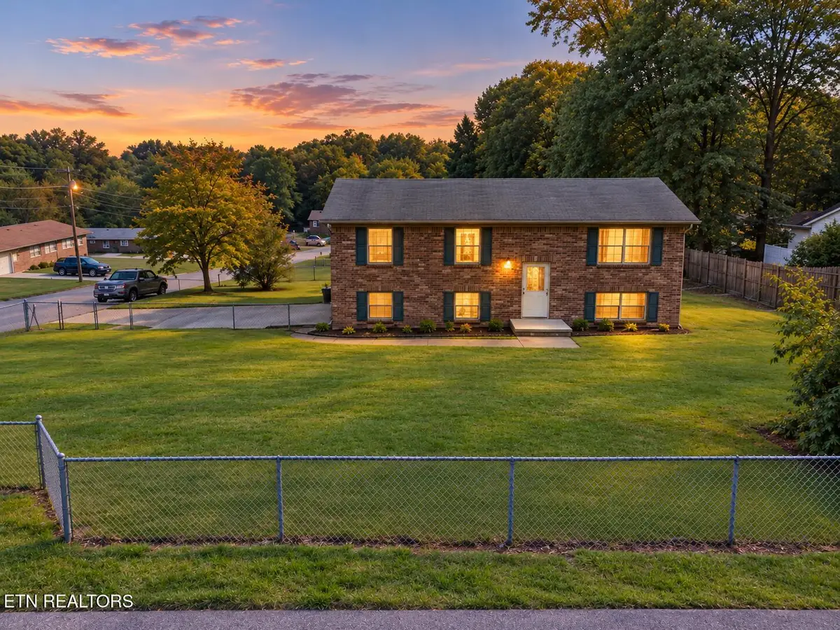 5208 NW Berbera Drive, Knoxville, TN 37921 - #1