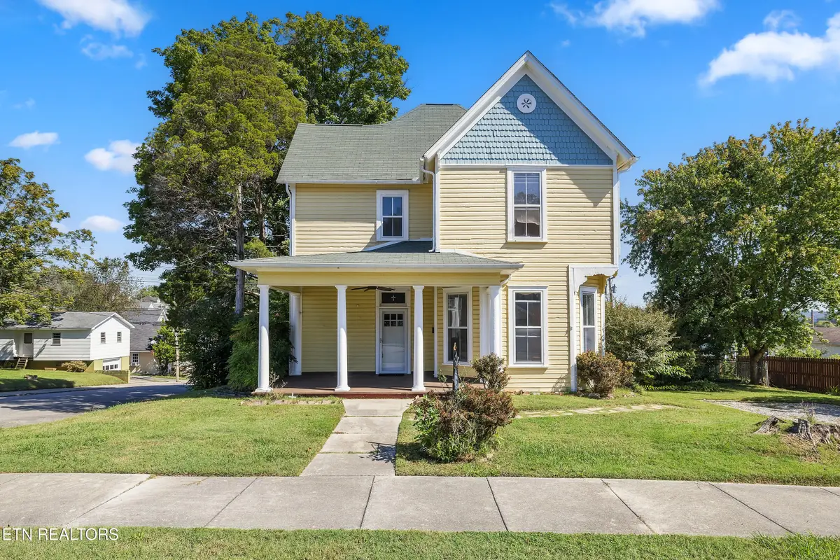 215 N C St, Lenoir City, TN 37771 - #1