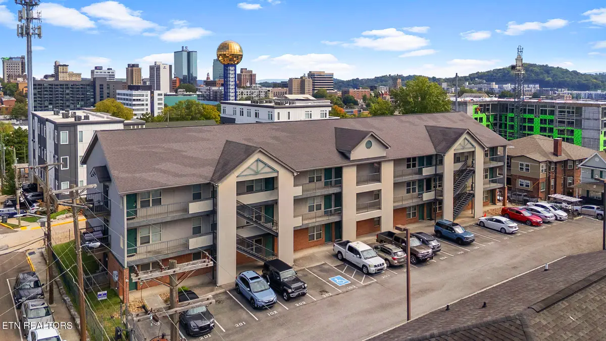 1201 Laurel Ave #101, Knoxville, TN 37916 - #1