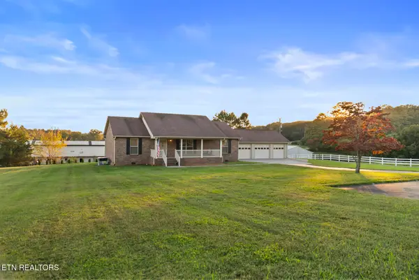2475 Ford Rd, Lenoir City, TN 37772