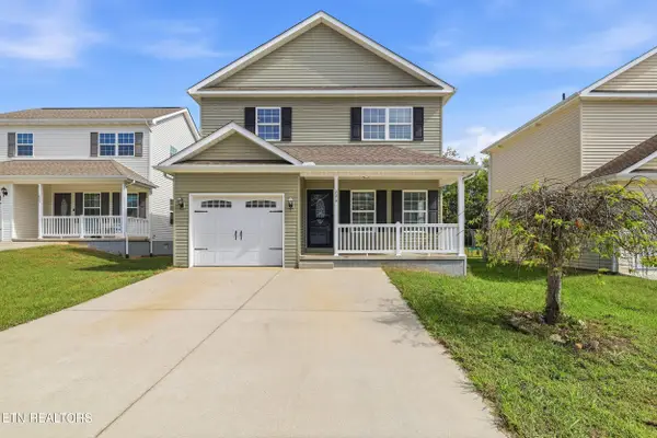 226 Heritage Crossing Drive, Maryville, TN 37804