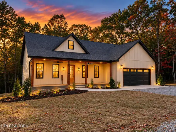 853 Steeplechase Drive, Jamestown, TN 38556
