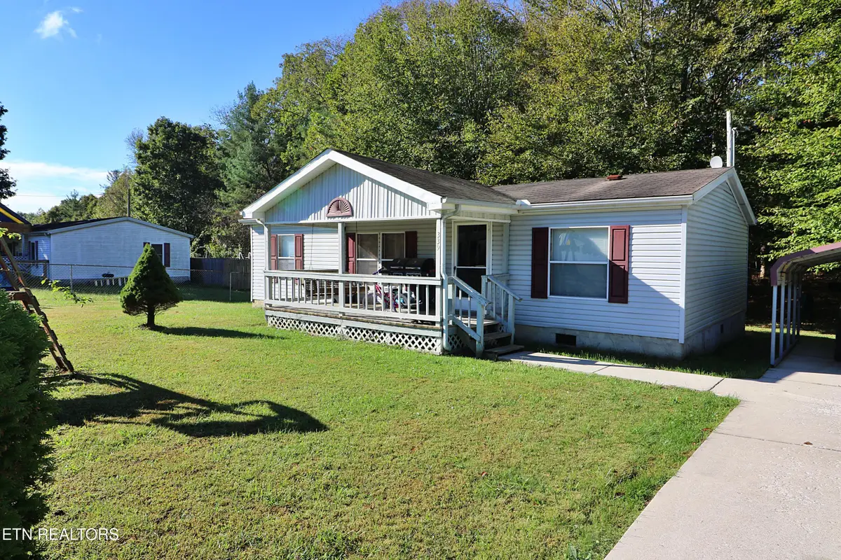 339 Edgewood Blvd, Oneida, TN 37841 - #1