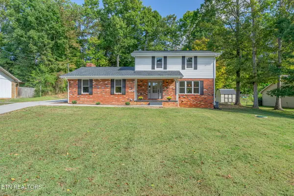 3923 Glen Oaks Drive, Maryville, TN 37804