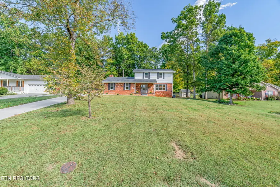 3923 Glen Oaks Drive, Maryville, TN 37804 - #3