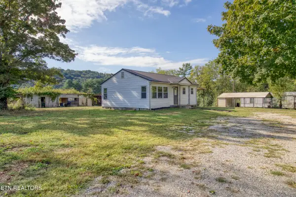 3243 Hall Rd, Loudon, TN 37774