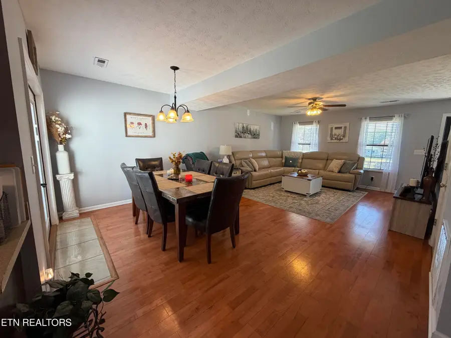 2024 Thomas Ave, Maryville, TN 37804 - #2