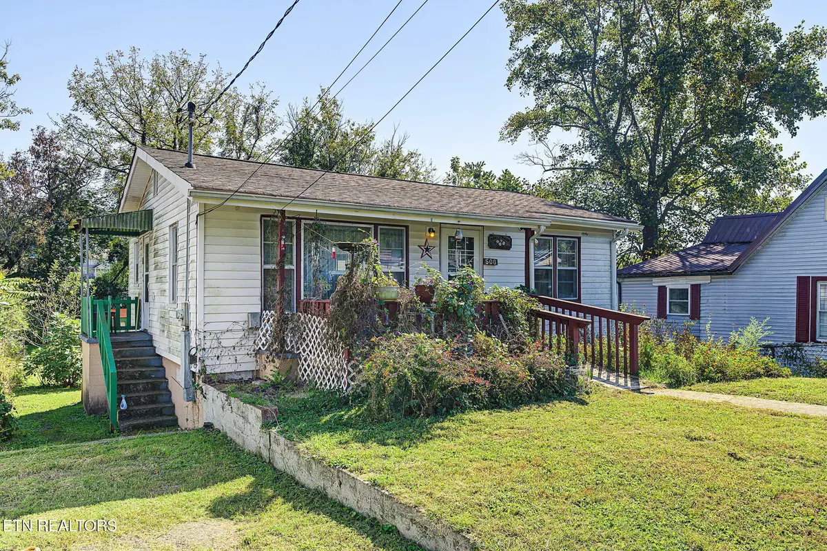 506 E Hemlock St, Lafollette, TN 37766 - #1