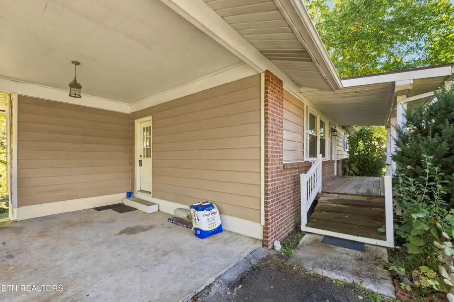 208 N Hills Drive, Crossville, TN 38555 - #3