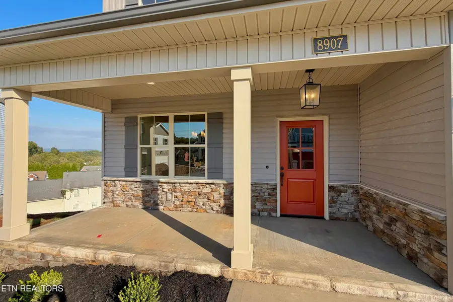 8907 Queensdale Lane, Knoxville, TN 37924 - #2