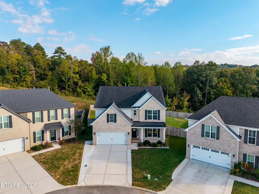 8861 Yellow Aster Rd, Knoxville, TN 37931 - #2